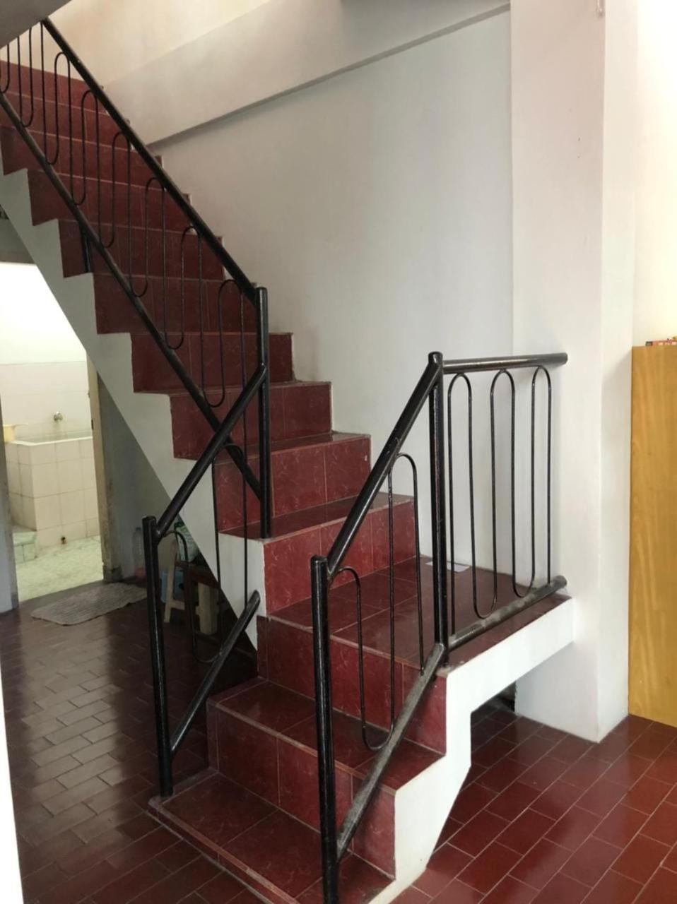 Oyo 90482 Rumah Oma Syariah Kupang  المظهر الخارجي الصورة